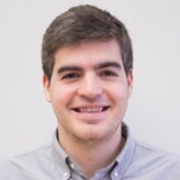 Simon Healey bio picture.